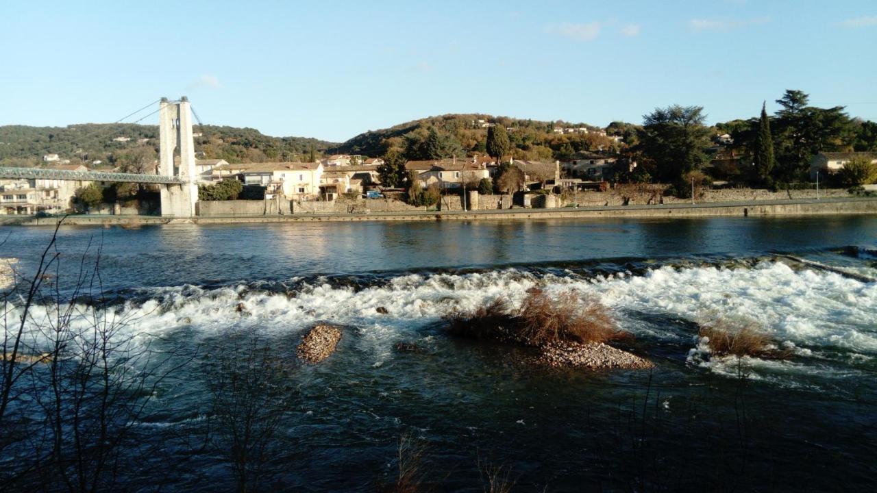 L'Oustau Bonur Bed & Breakfast Bourg-Saint-Andeol Luaran gambar