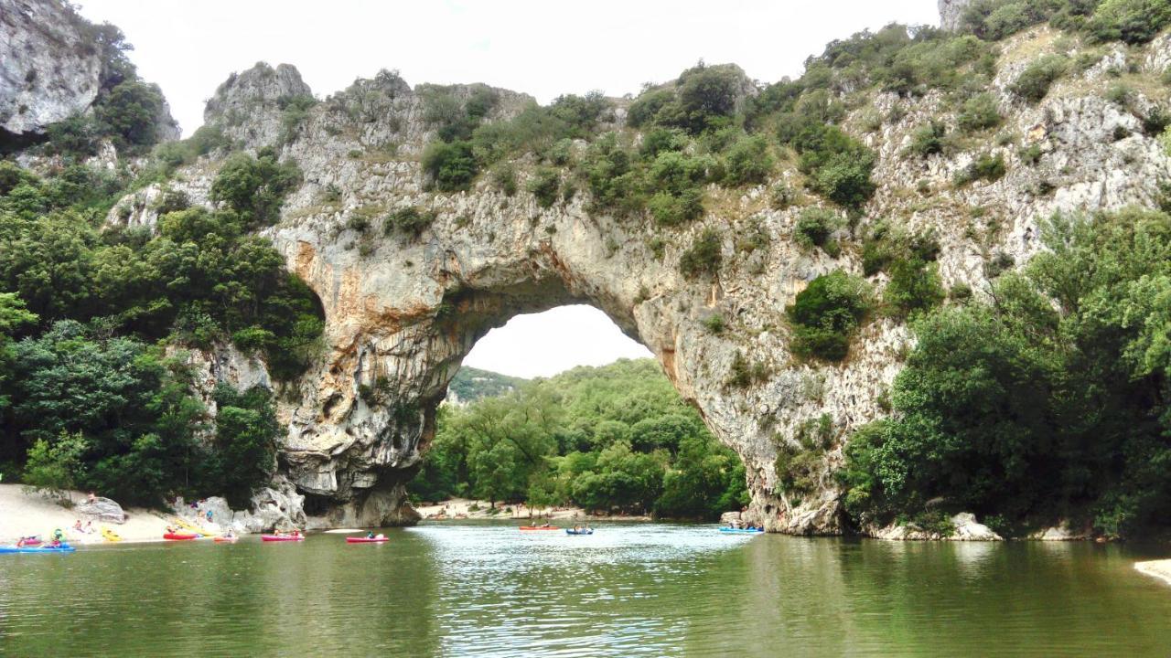 L'Oustau Bonur Bed & Breakfast Bourg-Saint-Andeol Luaran gambar